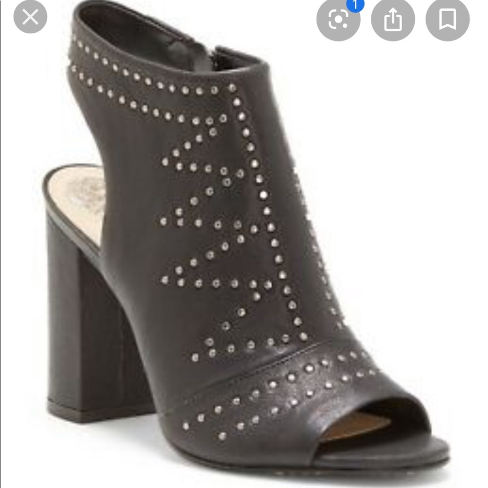 Vince Camuto black shoe